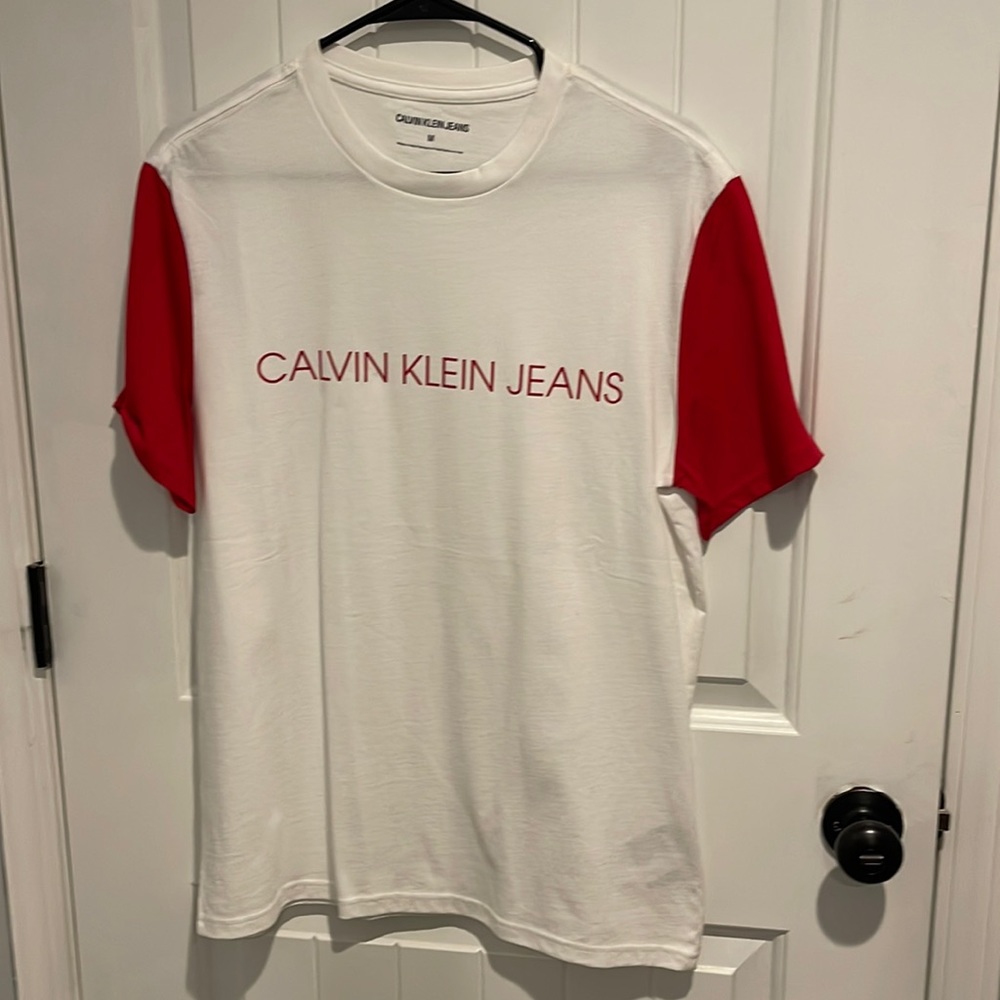 Calvin Klein Jeans t-shirt.